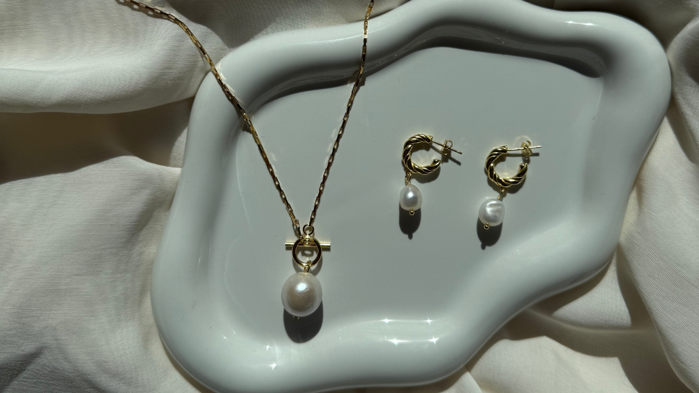 Twisted Pearl Drop Earrings