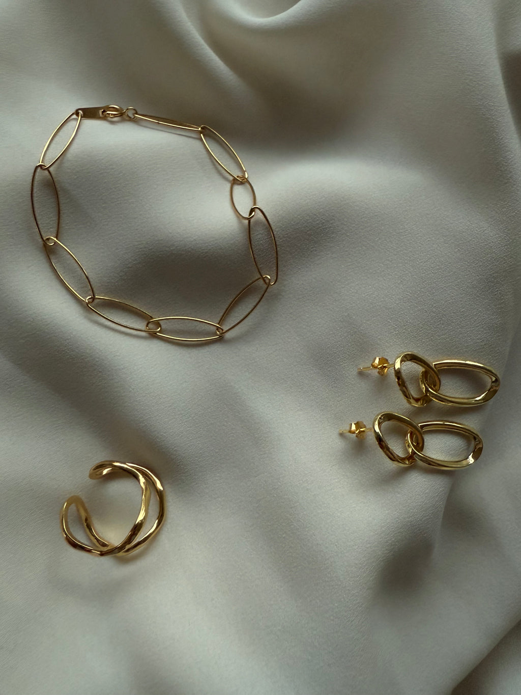 Chain Drop Studs